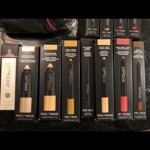 Trestique tinted face stick and eyebrow stick